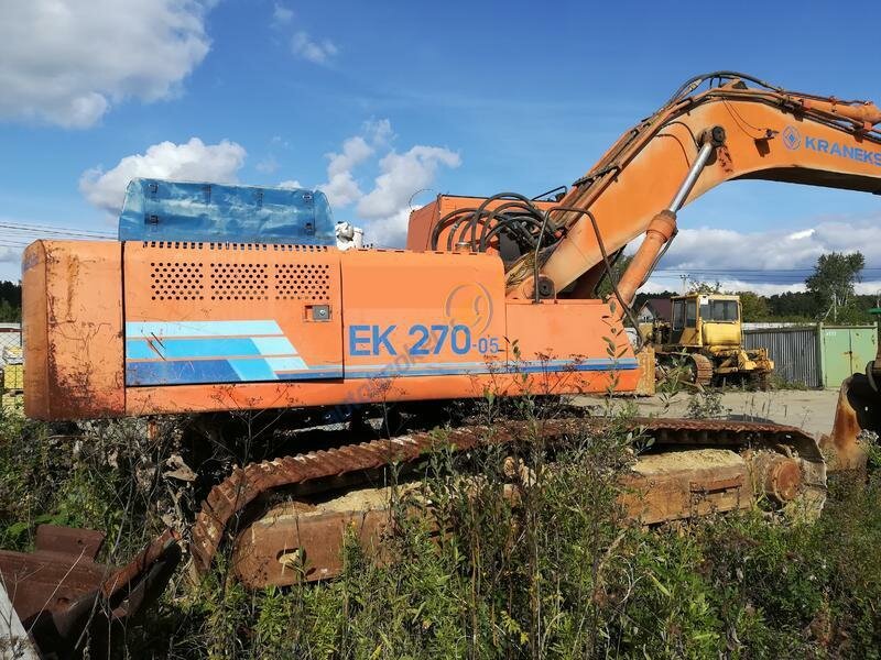 Гусеничный экскаватор ек 270