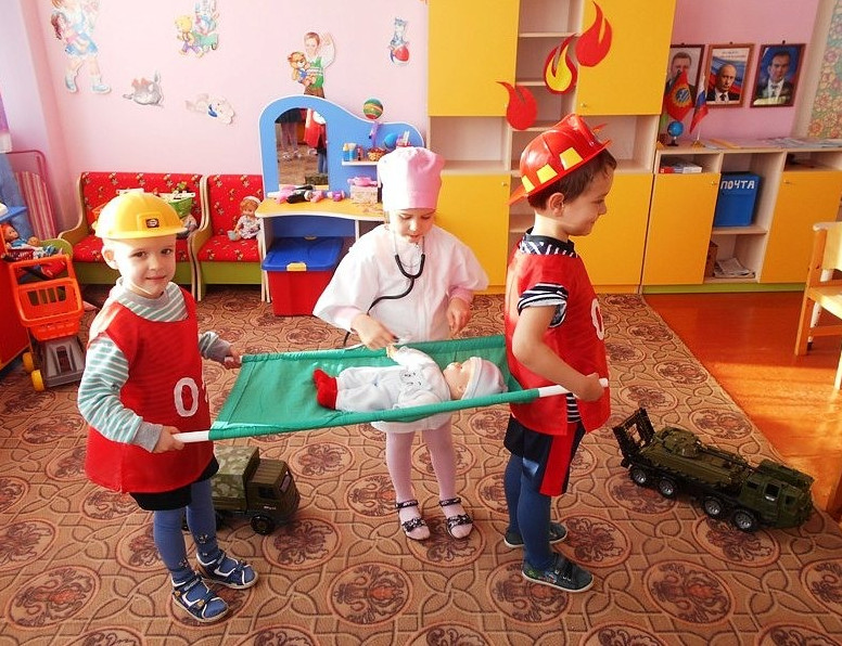 Как сделать колбасу для игры в магазин в детском саду